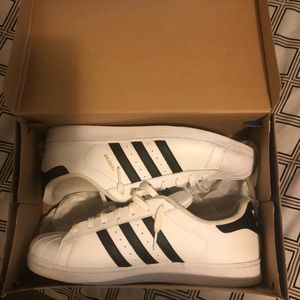 Adidas originals white shoe